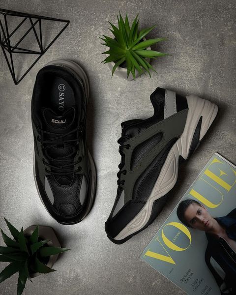 Autumn sneakers in black and green