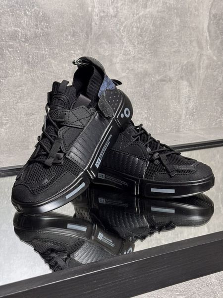 Black summer sneakers