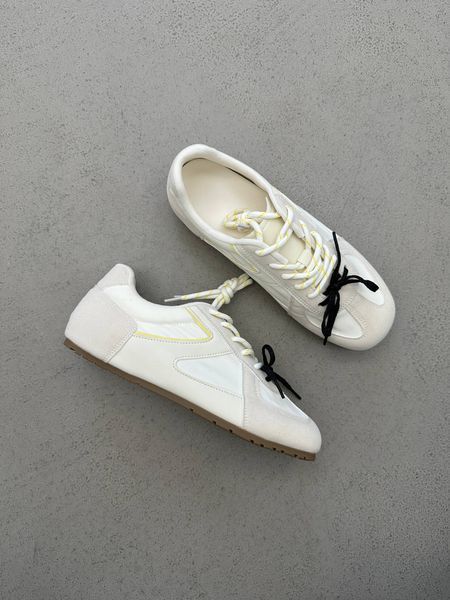 Sneakers Milk Yellow