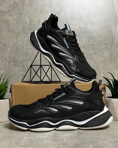 Black chunky sneakers